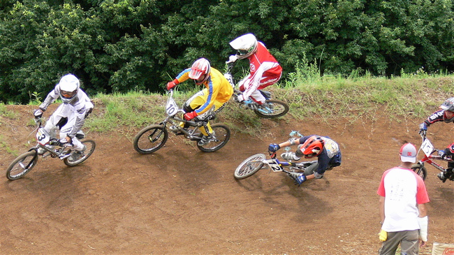 2007JOSF緑山7月定期戦VOL3　BMXエキスパートクラス予選の画像垂れ流し_b0065730_2224447.jpg