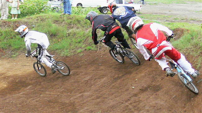 2007JOSF緑山7月定期戦VOL3　BMXエキスパートクラス予選の画像垂れ流し_b0065730_2229486.jpg