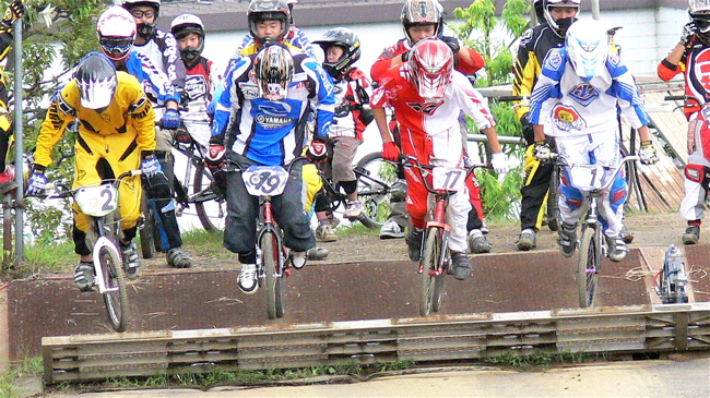 2007JOSF緑山7月定期戦VOL3　BMXエキスパートクラス予選の画像垂れ流し_b0065730_22313542.jpg