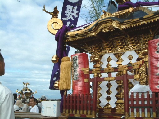 どっこい そりゃ_c0090236_10123386.jpg