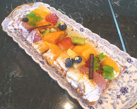 夏の同窓会 at 帝国ホテル。。。.゚。*・。♡_a0053662_14561027.jpg