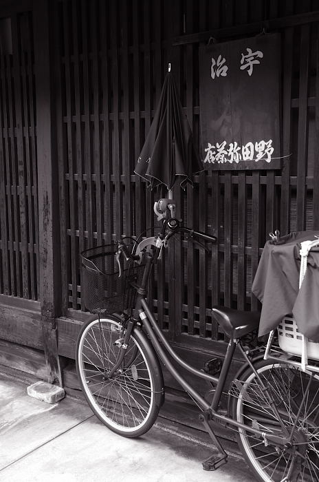 雨の日・町角寸景 其の1_f0032011_21441721.jpg