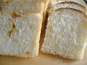 パン日記 食パン_f0082141_0111045.jpg