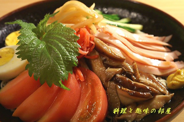 羽根つき餃子／冷中華／生タラの煮付け_b0033423_14194742.jpg