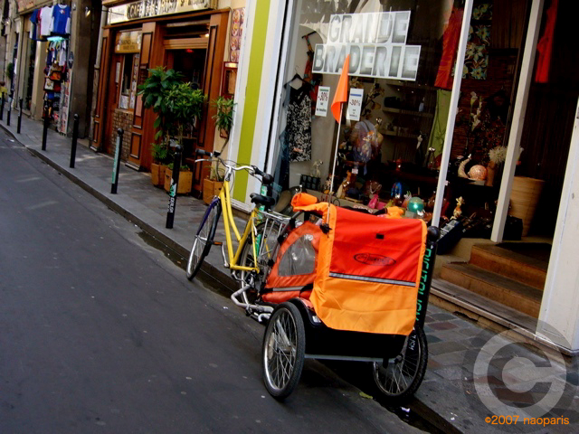 ■街角の自転車（パリ）_a0008105_20101939.jpg