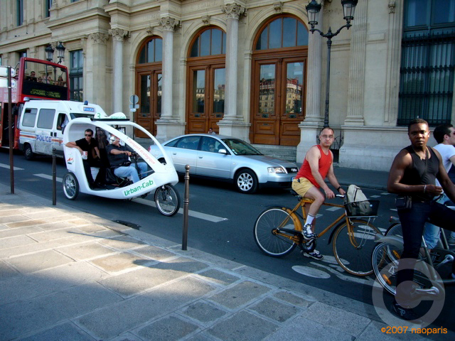 ■街角の自転車（パリ）_a0008105_2084197.jpg