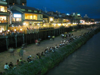 f0054428_0185937.jpg