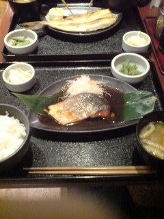 今日の晩メシは‥魚を食らったぜ(￣ー￣)_d0048818_029788.jpg