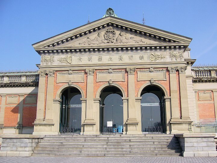 京都国立博物館 本館と正門 レトロな建物を訪ねて 京都国立博物館 本館と正門 レトロな建物を訪ねて