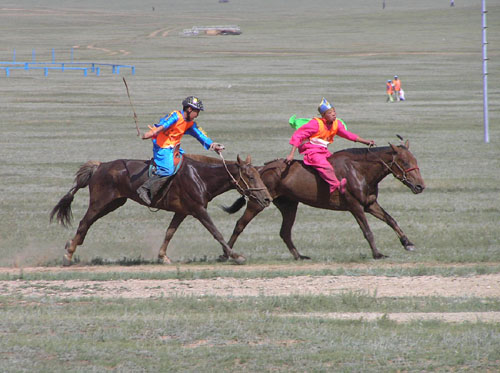 モンゴル ナーダム3 競馬競技_e0048413_2104681.jpg