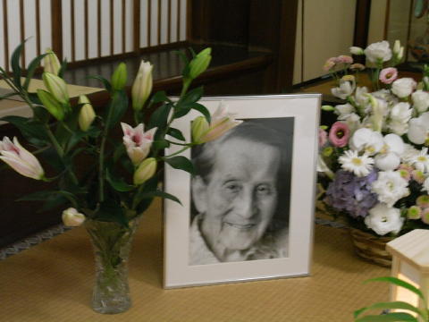 栄吉逝く　Eikichi has died_d0117481_2065022.jpg