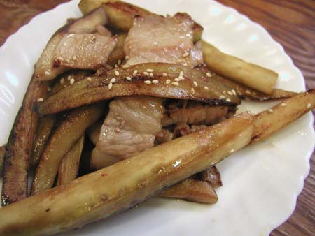 赤提灯・太郎の豚と茄子の炒め物_f0053279_14195328.jpg