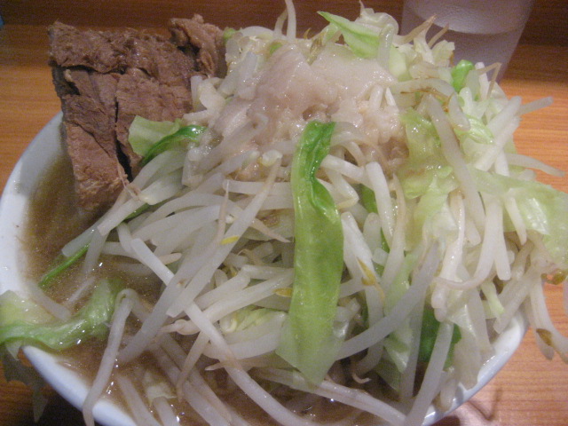 ラーメン二郎@八王子野猿街道2_b0042308_15324100.jpg
