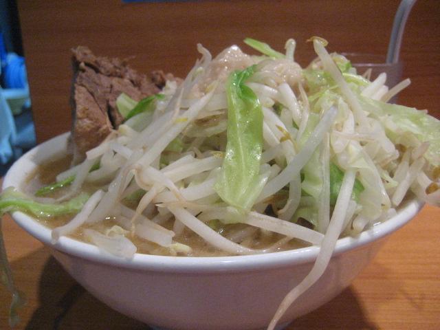 ラーメン二郎@八王子野猿街道2_b0042308_1541520.jpg