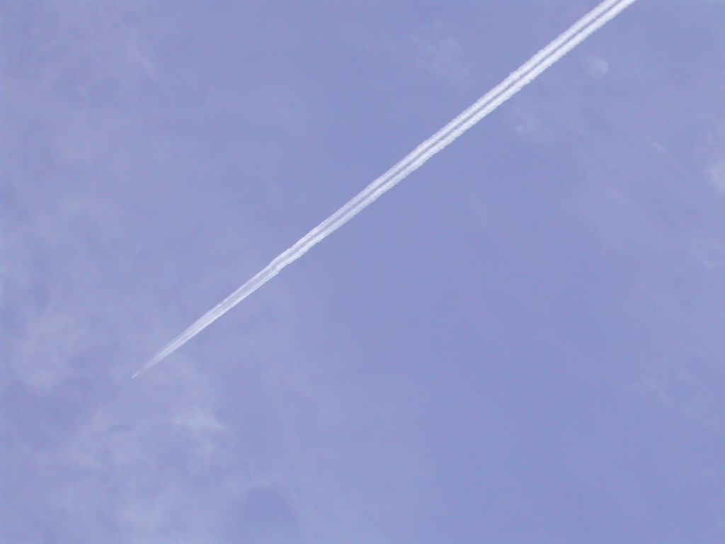 飛行機雲 恋の街 写真館