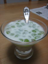 ブドウは一気にタベル_c0113733_23165564.jpg