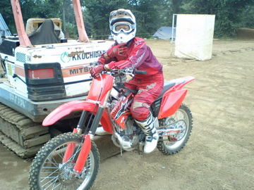 b0116655_0403313.jpg