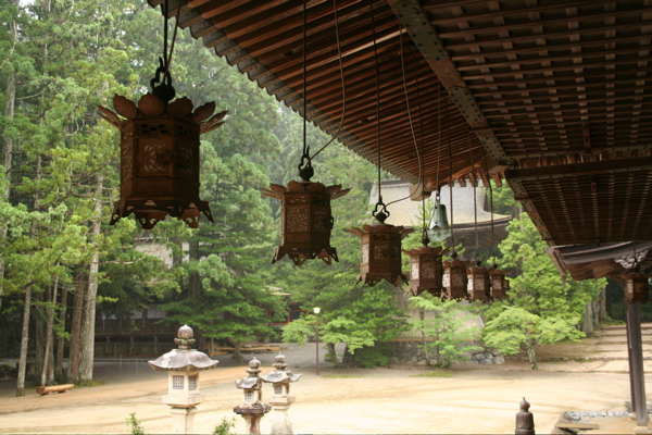 高野山・熊野詣での旅　（壇上伽藍） _e0009049_1622174.jpg