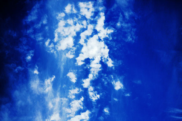 Blue sky white cloud_b0081177_2273361.jpg