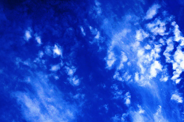 Blue sky white cloud_b0081177_228357.jpg