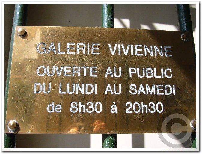 ■Galerie Vivienne(パッサージュ)_a0012223_21204563.jpg