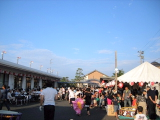 2007/8/4　　焼き鳥屋の看板娘になる!?_f0043559_2233164.jpg