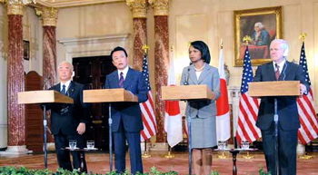 英国の見る安倍政権と日本の明日・後編_d0123476_13415721.jpg