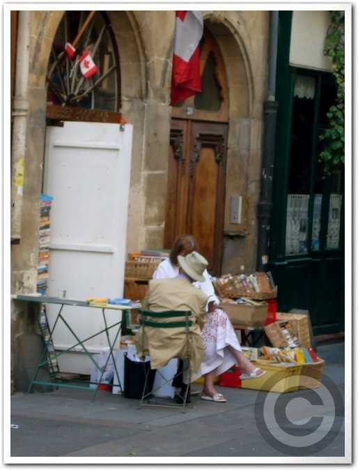 ■街角の本屋(パリ)_a0008105_8543849.jpg