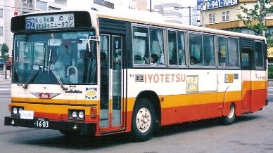 伊予鉄道 日野P-HT233BA + 日野車体_e0030537_23205558.jpg