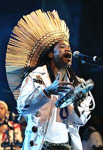 CARLINHOS BROWN [A Gente Ainda Não Sonhou]_f0045842_23561337.jpg