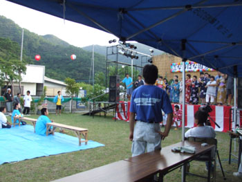 「なのはな園」の夏祭り_e0028387_1163475.jpg