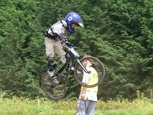 2007JOSF緑山8月定期戦VOL7　BMX各クラス予選の画像垂れ流しその3_b0065730_19534927.jpg