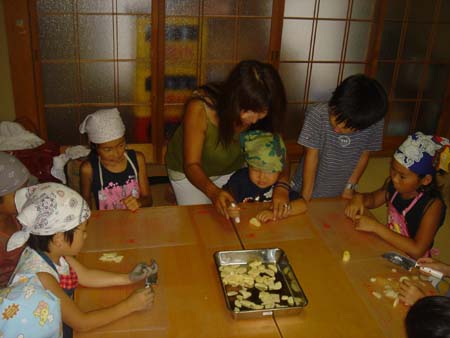 野菜とり、お昼ご飯づくり_e0074935_5494718.jpg