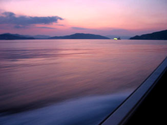 大島海峡の夕景色_e0041337_12294471.jpg