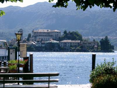 Lago d\'Ortaへ_c0089988_5331652.jpg