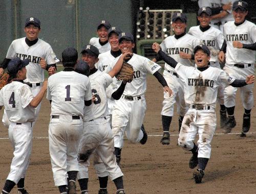 佐賀北高校野球部ついに甲子園行きの切符を手に 木楽な店長のペイント工房便り 家具 木工の材料を定寸カット無料でお届けします