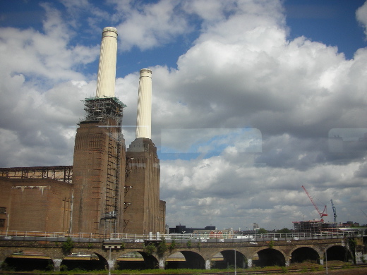 バタシー発電所跡地開発 Development For Battersea Power Station 英国と暮らす From London By Rie Suzuki
