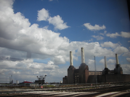 バタシー発電所跡地開発 Development For Battersea Power Station 英国と暮らす From London By Rie Suzuki