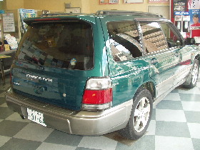 好きな人はダイスキ! スバル・フォレスター入荷_d0013202_1946068.jpg