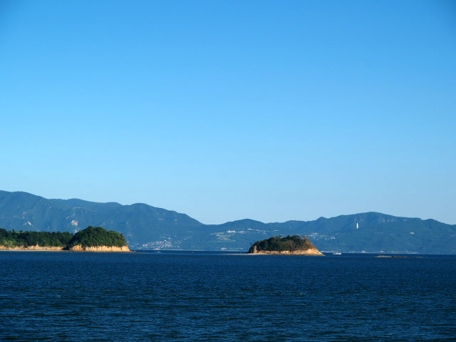 近くて　遠い島。_c0050380_22161441.jpg