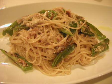 レプロットの鮎のパスタとワイン・ロゼ_f0053279_1854574.jpg