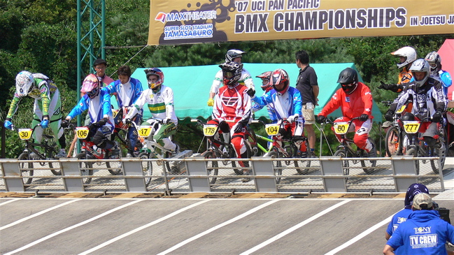 2007環太平洋BMX選手権大会in上越Day1VOL5エリートMEN準々決勝の画像垂れ流し_b0065730_14433472.jpg