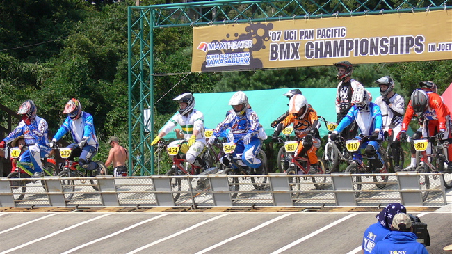 2007環太平洋BMX選手権大会in上越Day1VOL5エリートMEN準々決勝の画像垂れ流し_b0065730_14463219.jpg