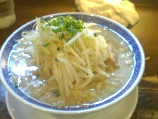 ラーメンにもいろいろ_c0077897_19142715.jpg