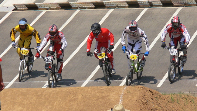 2007環太平洋BMX選手権大会in上越Day2VOL４ チャンピオンクラス準々決勝の画像垂れ流し_b0065730_22191166.jpg