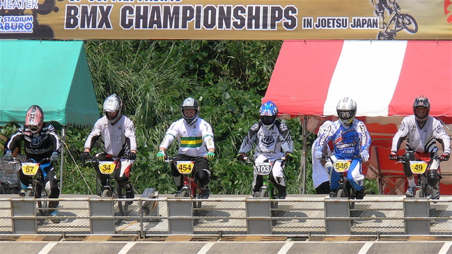 2007環太平洋BMX選手権大会in上越Day2VOL４ チャンピオンクラス準々決勝の画像垂れ流し_b0065730_22254463.jpg