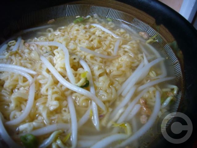 ■インスタントラーメン事情（フランス）_a0014299_21365514.jpg