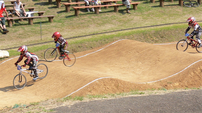 2007環太平洋BMX選手権大会in上越Day2VOL9ガールズ5~12才クラス決勝の画像垂れ流し_b0065730_2033570.jpg