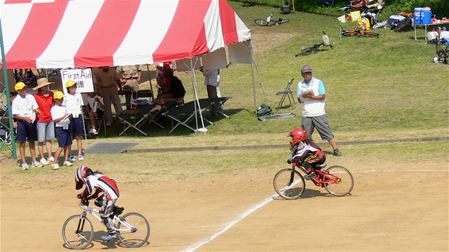 2007環太平洋BMX選手権大会in上越Day2VOL9ガールズ5~12才クラス決勝の画像垂れ流し_b0065730_203518.jpg