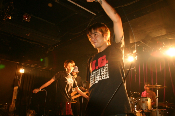 20070805 「Less ThanTV presents METEO NIGHT」 @渋谷O-nest 【SCREWITHIN】_c0086868_1835119.jpg